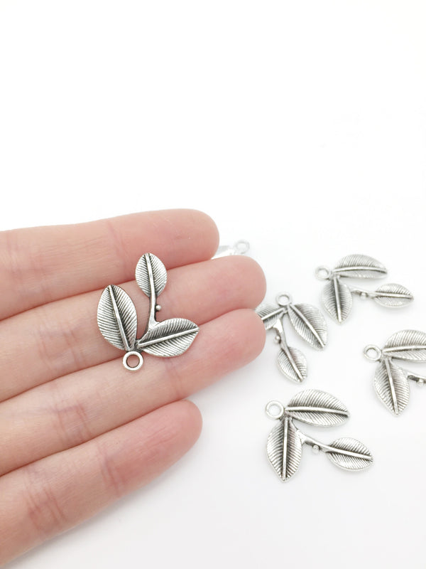 8 x Antique Silver Metal Orchid Leaf Charms, 28x23mm (2263)