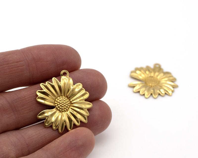 6 x Raw Brass Daisy Flower Pendants, 30x27mm (C0659)