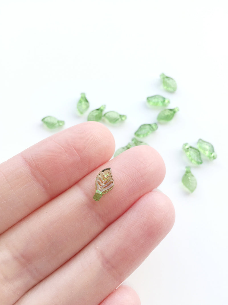 50 x Tiny Transparent Green Acrylic Leaf Beads, 5x10mm (3649)