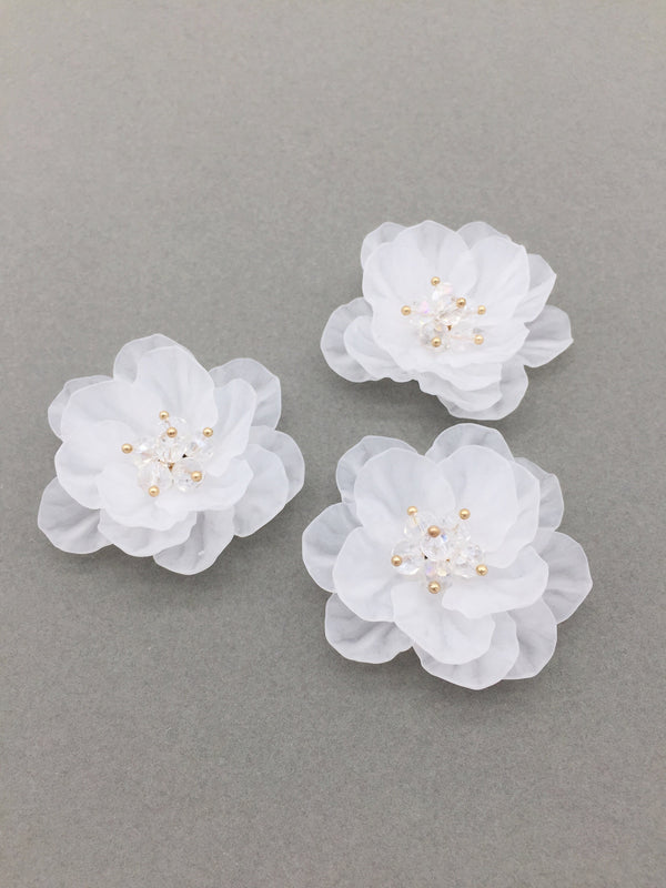 1 x Frosted White 3D Flower Bead, 46mm Beaded Flower Cabochons