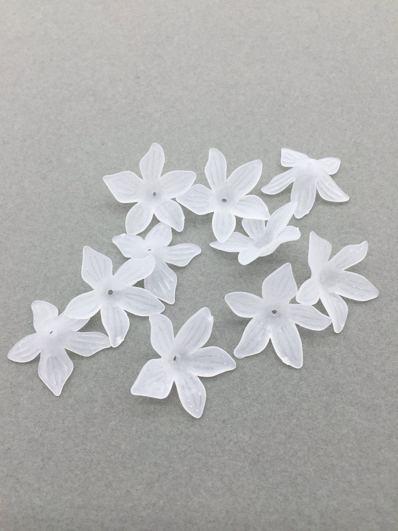 10 x Frosted White Flower Beads, 26-27mm Lucite Flowers