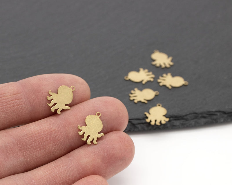 20 x Raw Brass Octopus Charm, 14x10mm  (C0443)